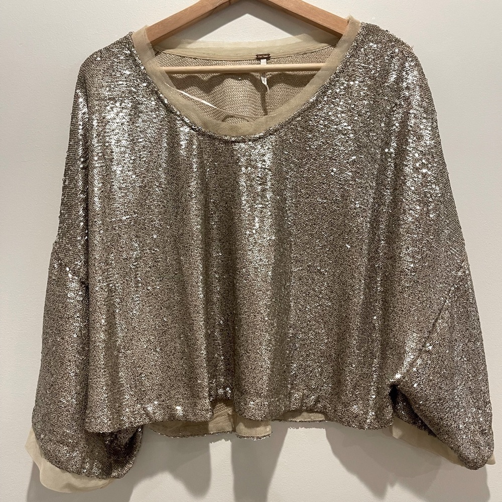 FREE PEOPLE Champagne Dreams Sequins Glam Tee $128 MEDIUM Neutral Cropped EUC - Picture 3 of 12